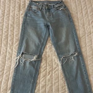 american eagle blue ripped jeans